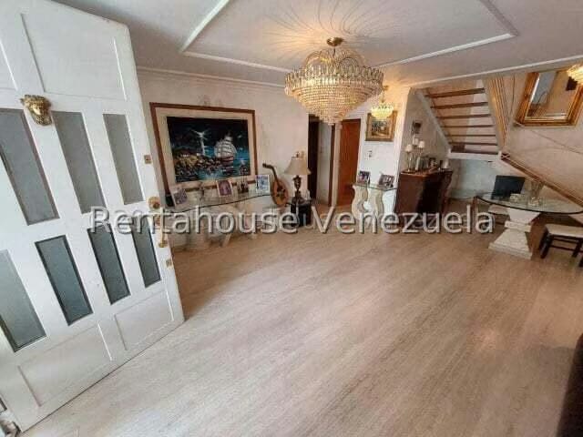 Casa (Duplex) en Venta en Montalban I, Distrito Metropolitano - 25