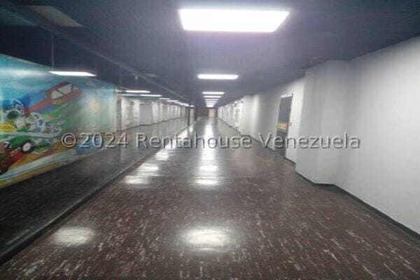Comercial (Oficina) en Alquiler en Prados del Este, Distrito Metropolitano - 2