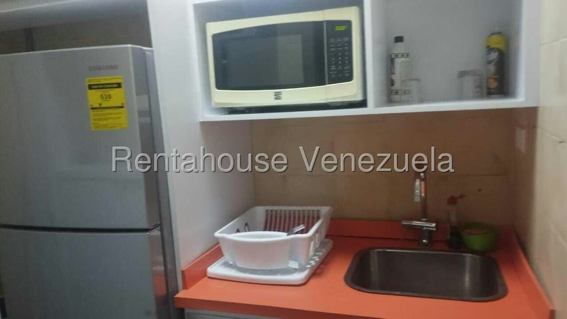 Comercial (Oficina) en Alquiler en Prados del Este, Distrito Metropolitano - 11