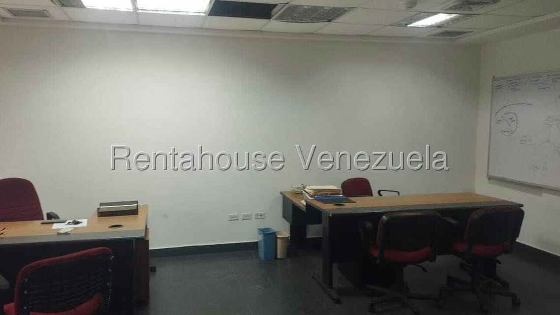 Comercial (Oficina) en Alquiler en Prados del Este, Distrito Metropolitano - 6
