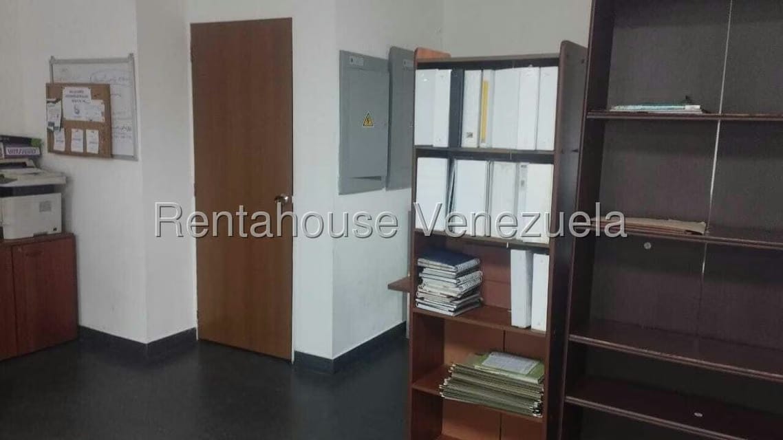Comercial (Oficina) en Alquiler en Prados del Este, Distrito Metropolitano - 8