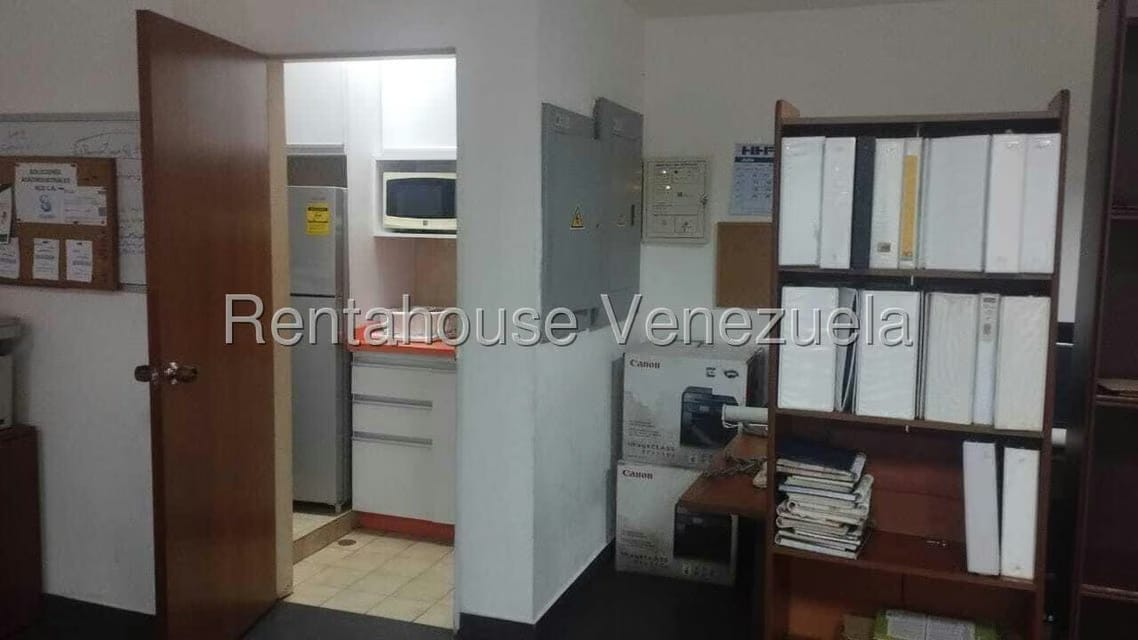 Comercial (Oficina) en Alquiler en Prados del Este, Distrito Metropolitano - 9