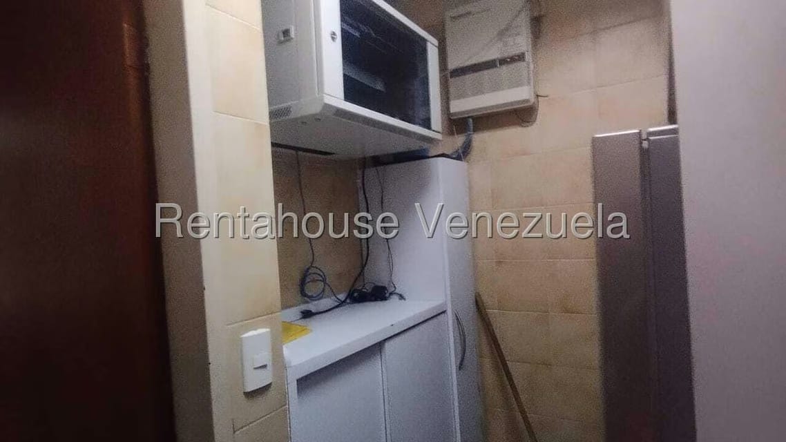 Comercial (Oficina) en Alquiler en Prados del Este, Distrito Metropolitano - 10