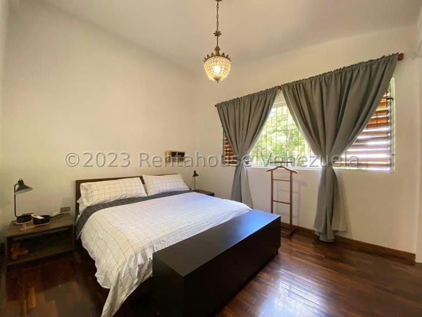 Casa (Multipes Niveles) en Venta en Santa Marta, Distrito Metropolitano - 12