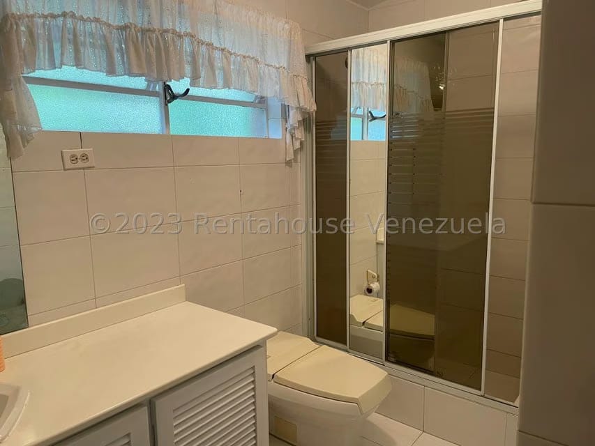 Casa (Multipes Niveles) en Venta en Santa Marta, Distrito Metropolitano - 13