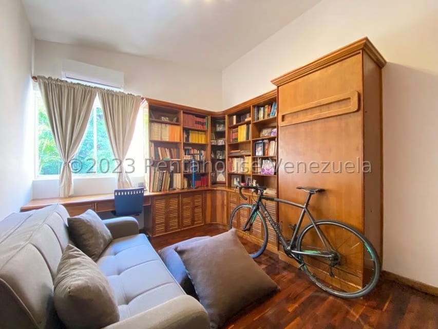 Casa (Multipes Niveles) en Venta en Santa Marta, Distrito Metropolitano - 15