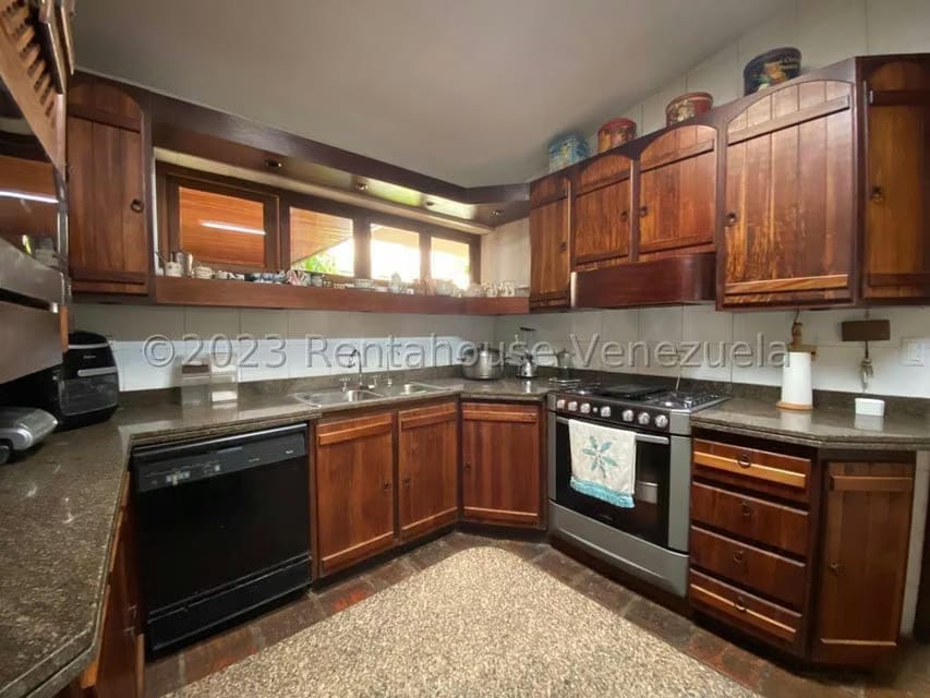 Casa (Multipes Niveles) en Venta en Santa Marta, Distrito Metropolitano - 8