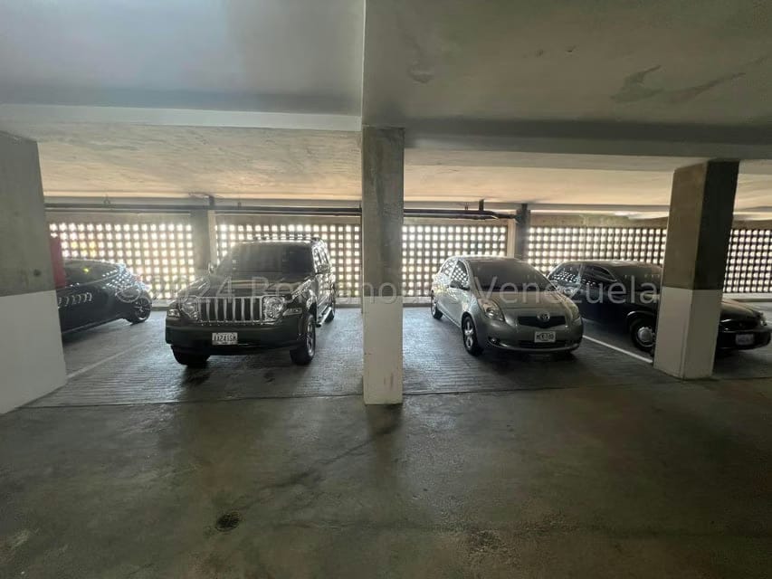Apartamento (1 Nivel) en Alquiler en Lomas de Las Mercedes, Distrito Metropolitano - 2
