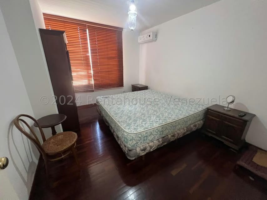 Apartamento (1 Nivel) en Alquiler en Lomas de Las Mercedes, Distrito Metropolitano - 12