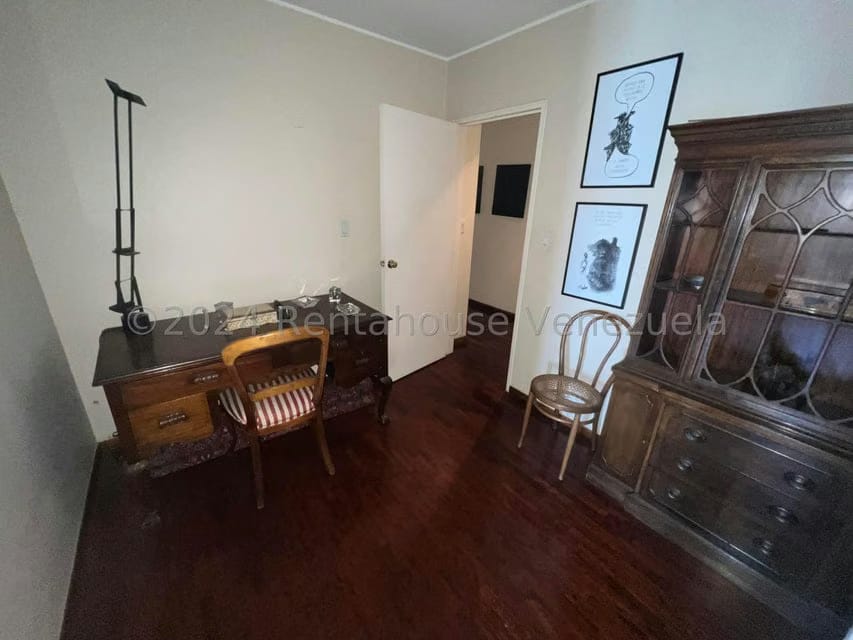 Apartamento (1 Nivel) en Alquiler en Lomas de Las Mercedes, Distrito Metropolitano - 17