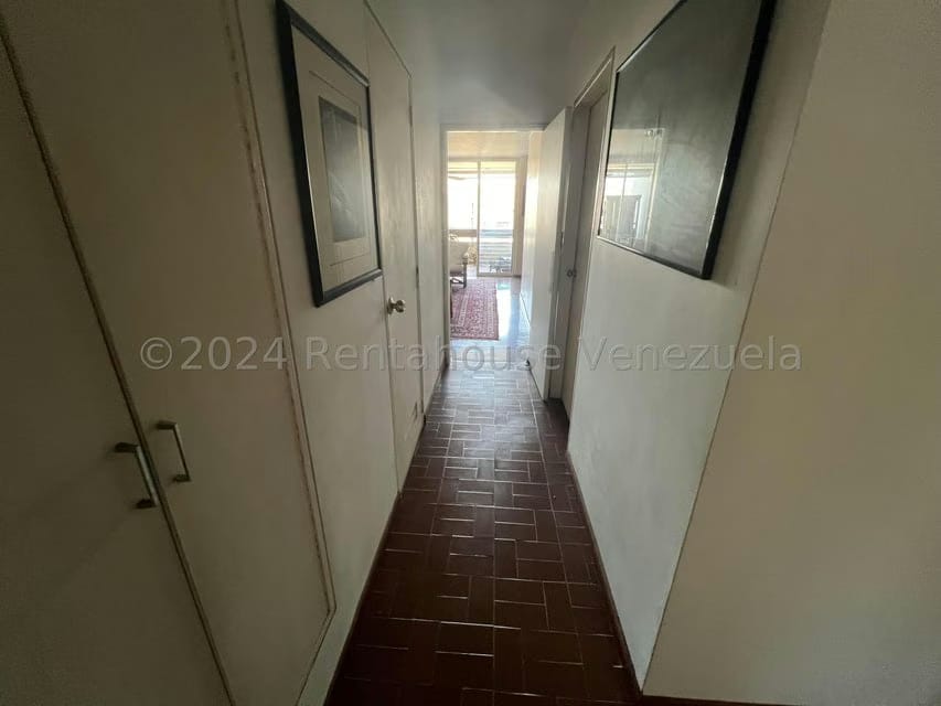 Apartamento (1 Nivel) en Alquiler en Lomas de Las Mercedes, Distrito Metropolitano - 19