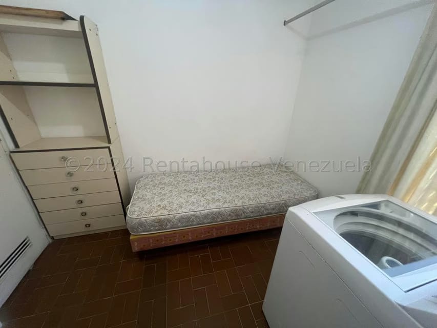 Apartamento (1 Nivel) en Alquiler en Lomas de Las Mercedes, Distrito Metropolitano - 22