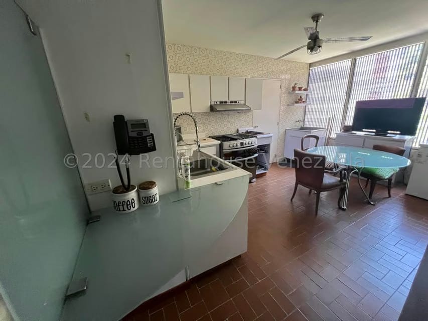 Apartamento (1 Nivel) en Alquiler en Lomas de Las Mercedes, Distrito Metropolitano - 23