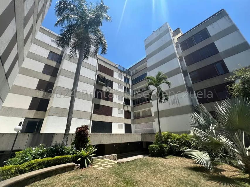 Apartamento (1 Nivel) en Alquiler en Lomas de Las Mercedes, Distrito Metropolitano - 5