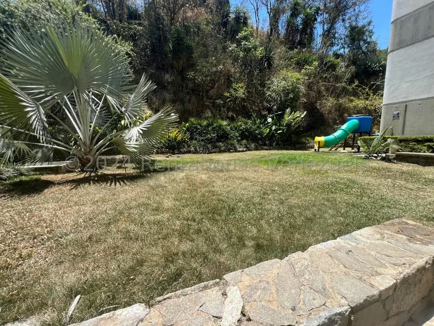 Apartamento (1 Nivel) en Alquiler en Lomas de Las Mercedes, Distrito Metropolitano - 7