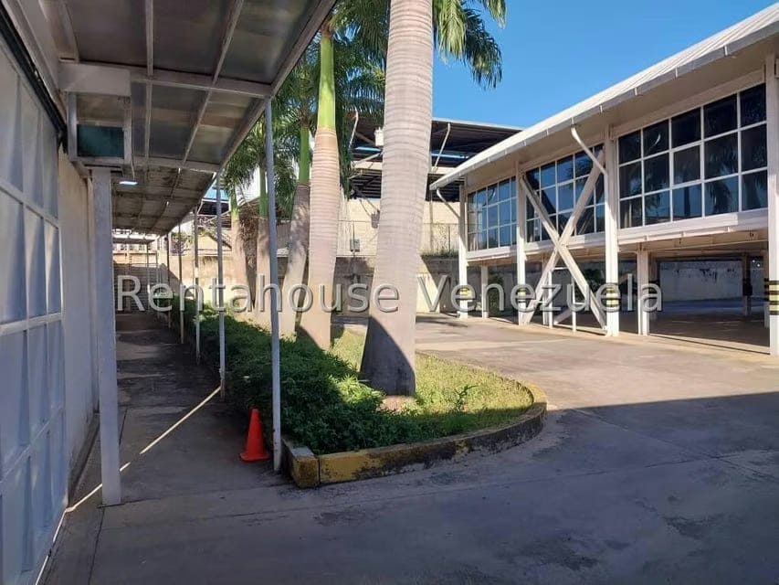 Comercial (Galpon - Deposito) en Venta en Rio Tuy, Miranda