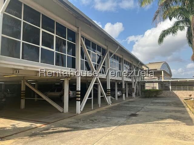 Comercial (Galpon - Deposito) en Venta en Rio Tuy, Miranda - 2