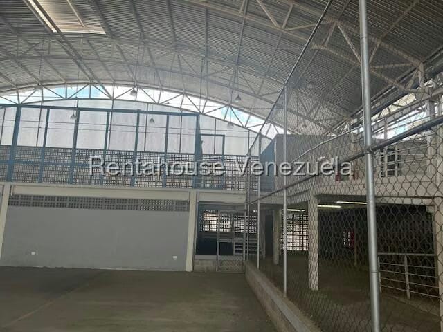 Comercial (Galpon - Deposito) en Venta en Rio Tuy, Miranda - 21