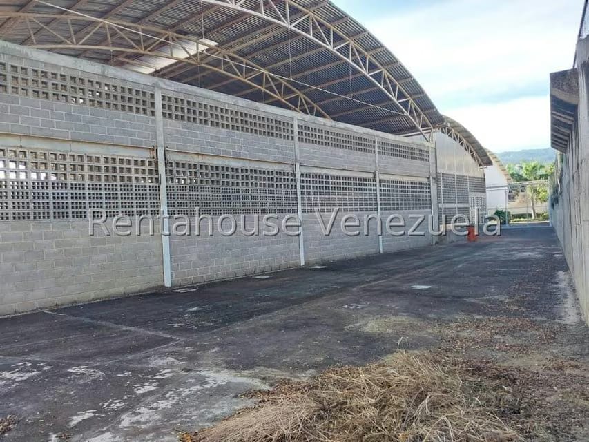 Comercial (Galpon - Deposito) en Venta en Rio Tuy, Miranda - 24