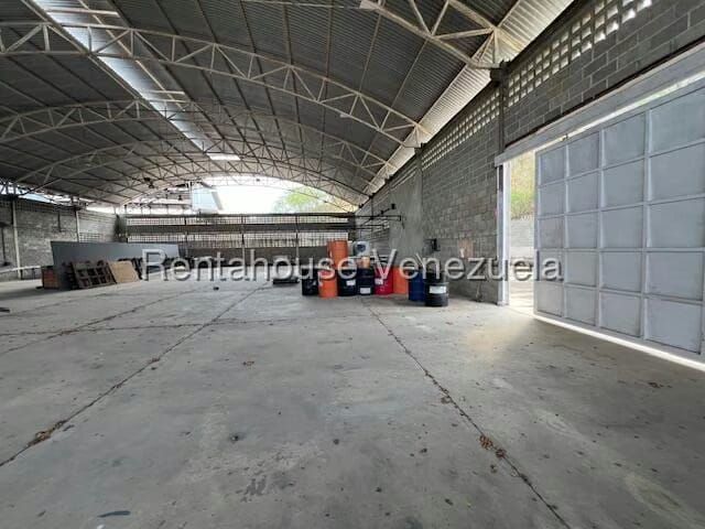 Comercial (Galpon - Deposito) en Venta en Rio Tuy, Miranda - 26