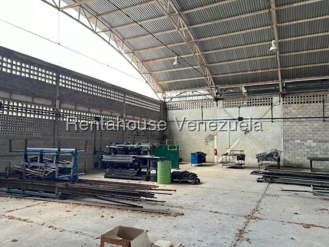 Comercial (Galpon - Deposito) en Venta en Rio Tuy, Miranda - 27