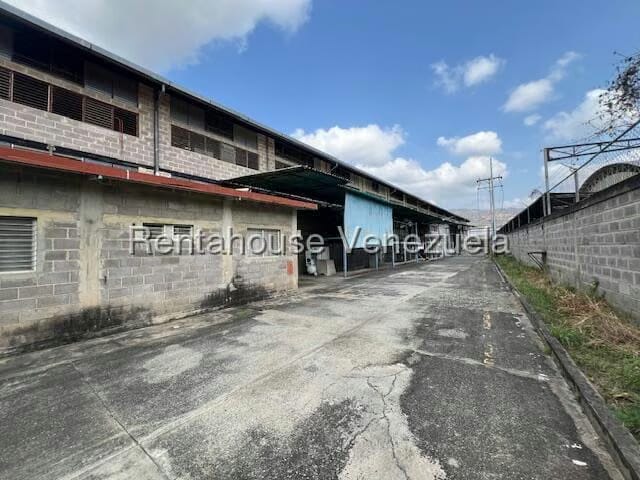 Comercial (Galpon - Deposito) en Venta en Rio Tuy, Miranda - 30
