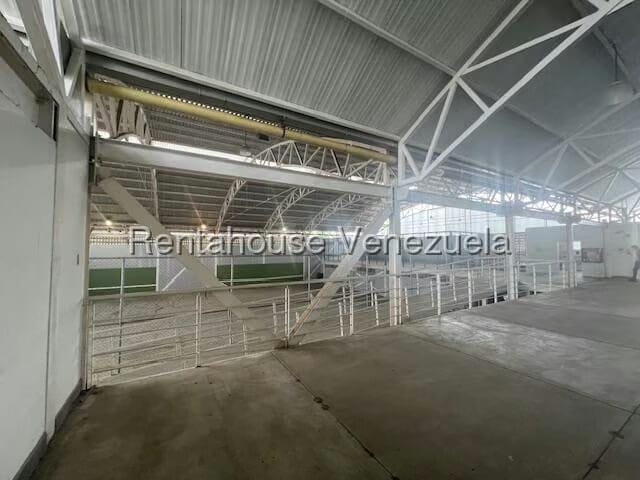 Comercial (Galpon - Deposito) en Venta en Rio Tuy, Miranda - 9