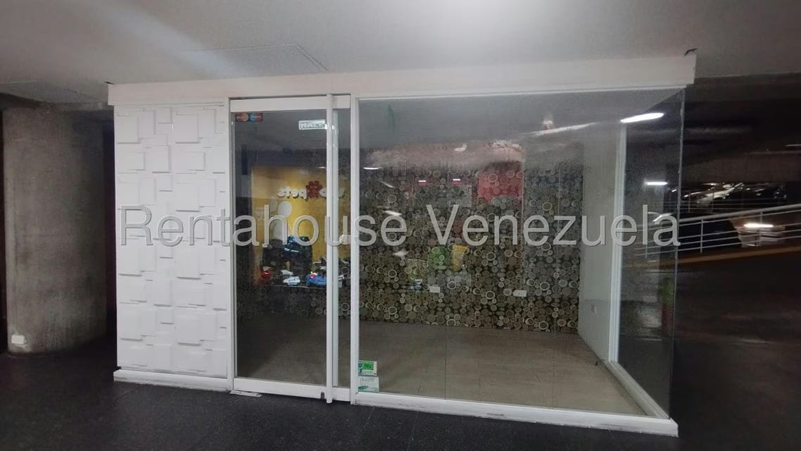 Comercial (Local Comercial) en Alquiler en Colinas de Valle Arriba, Distrito Metropolitano