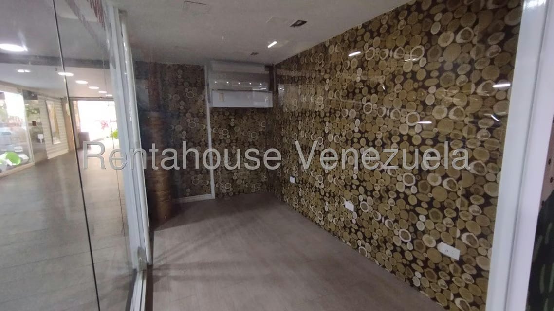 Comercial (Local Comercial) en Alquiler en Colinas de Valle Arriba, Distrito Metropolitano - 6