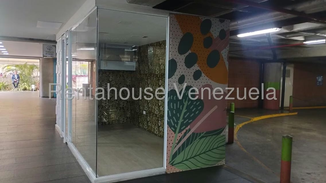 Comercial (Local Comercial) en Alquiler en Colinas de Valle Arriba, Distrito Metropolitano - 8