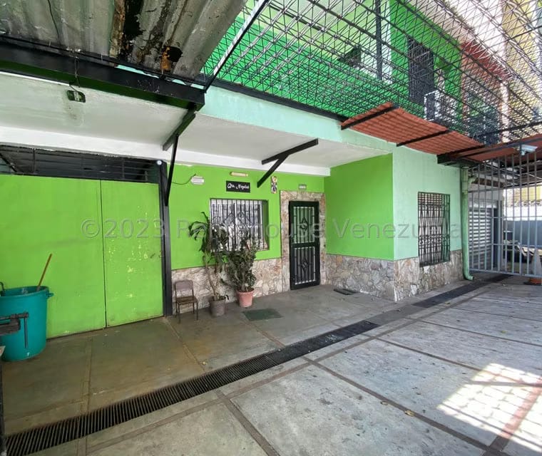 Comercial (Oficina) en Alquiler en Bello Monte, Distrito Metropolitano - 2