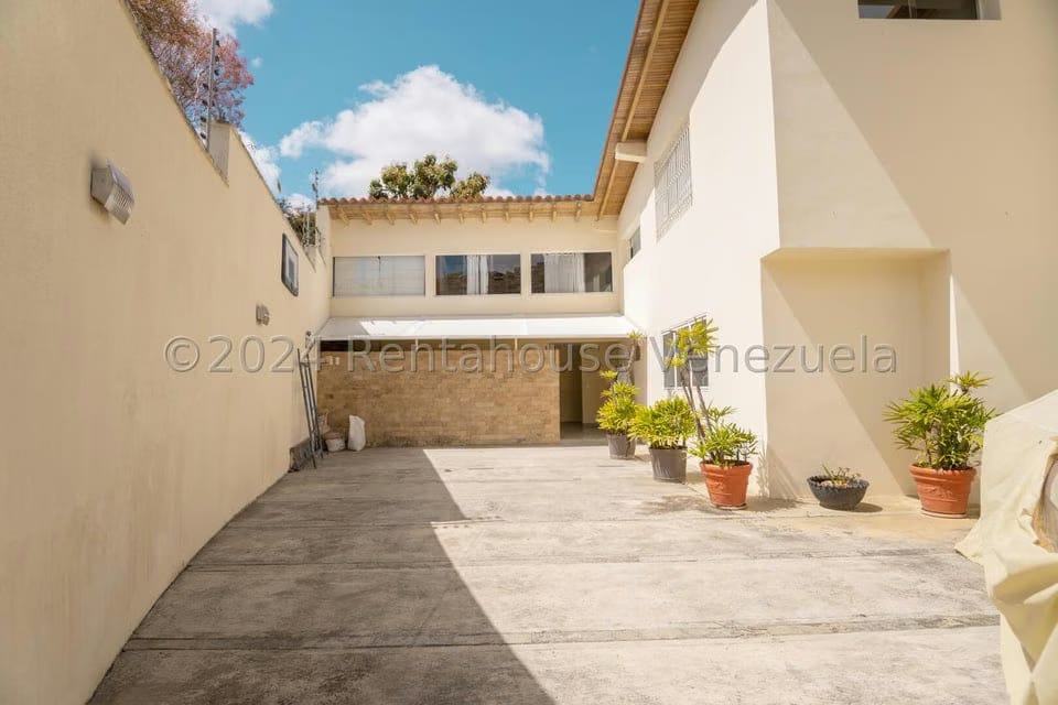 Casa (Duplex) en Venta en La Boyera, Distrito Metropolitano - 28