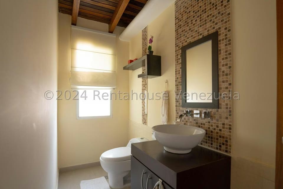 Casa (Duplex) en Venta en La Boyera, Distrito Metropolitano - 5