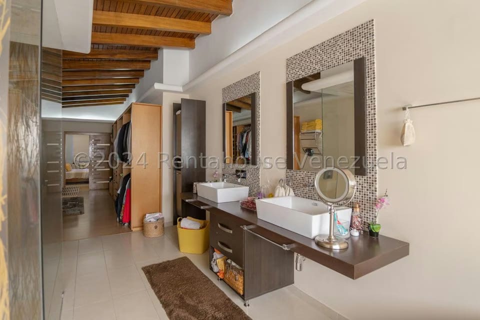 Casa (Duplex) en Venta en La Boyera, Distrito Metropolitano - 44