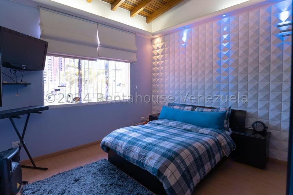 Casa (Duplex) en Venta en La Boyera, Distrito Metropolitano - 50