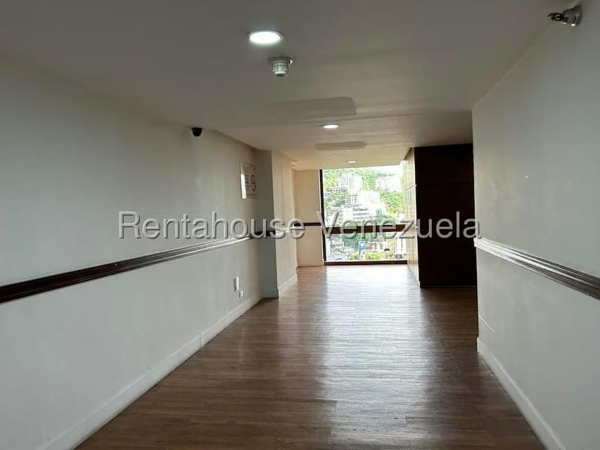 Apartamento (1 Nivel) en Alquiler en Chuao, Distrito Metropolitano - 15