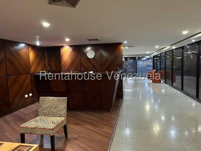 Apartamento (1 Nivel) en Alquiler en Chuao, Distrito Metropolitano - 16