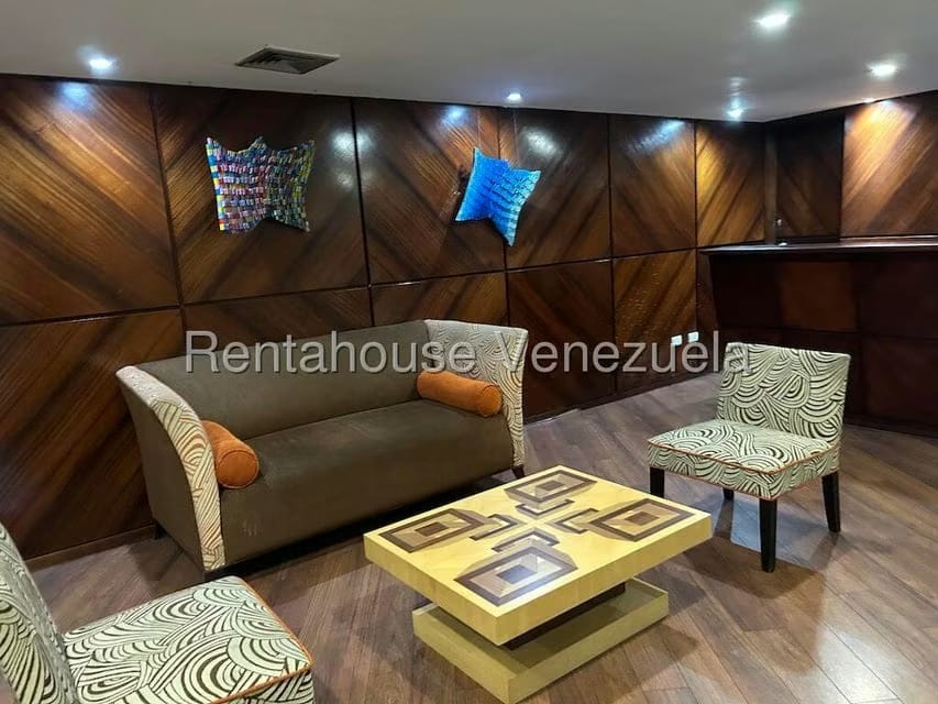 Apartamento (1 Nivel) en Alquiler en Chuao, Distrito Metropolitano - 17