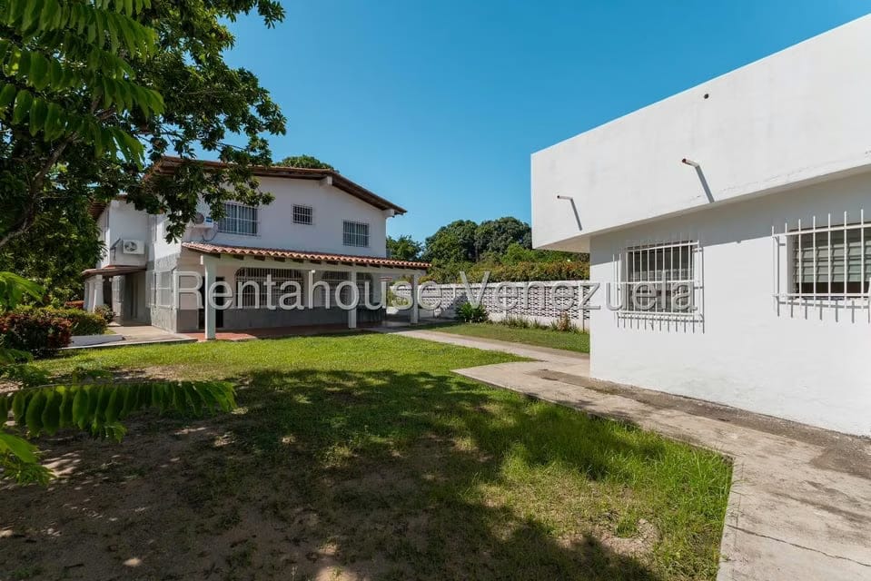 Casa (Duplex) en Venta en Ciudad Balneario Higuerote, Miranda - 13