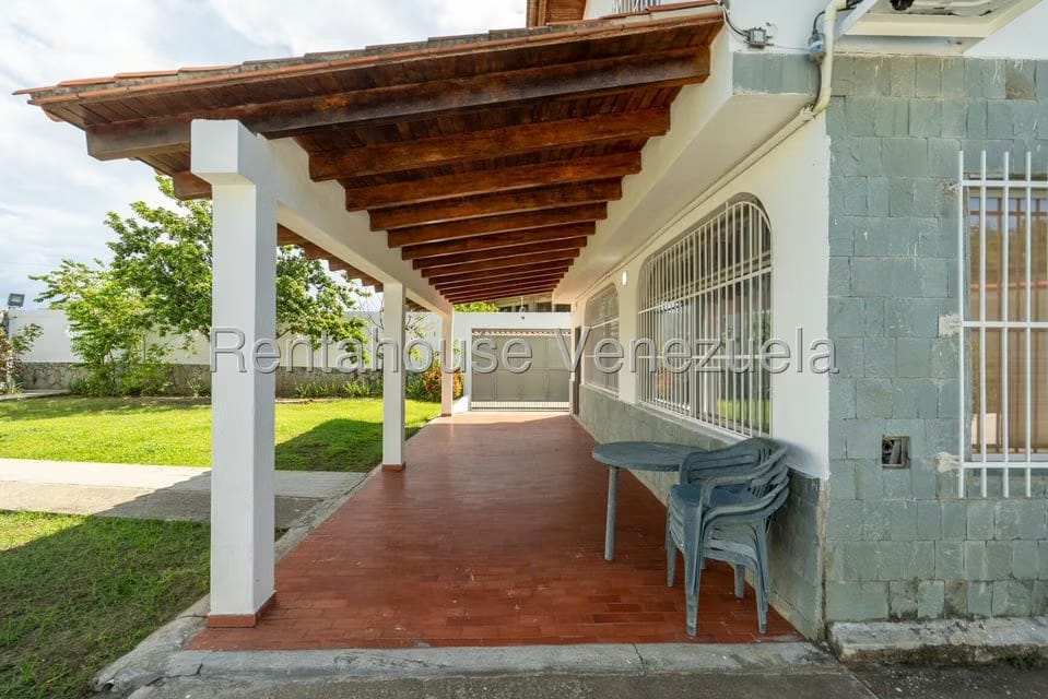 Casa (Duplex) en Venta en Ciudad Balneario Higuerote, Miranda - 7