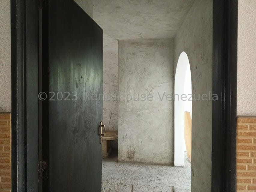 Townhouse (Duplex) en Venta en Club Hipico, Miranda - 2