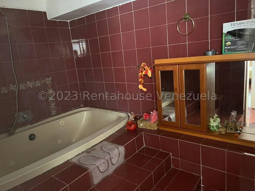 Apartamento (1 Nivel) en Venta en La Florida, Distrito Metropolitano - 16