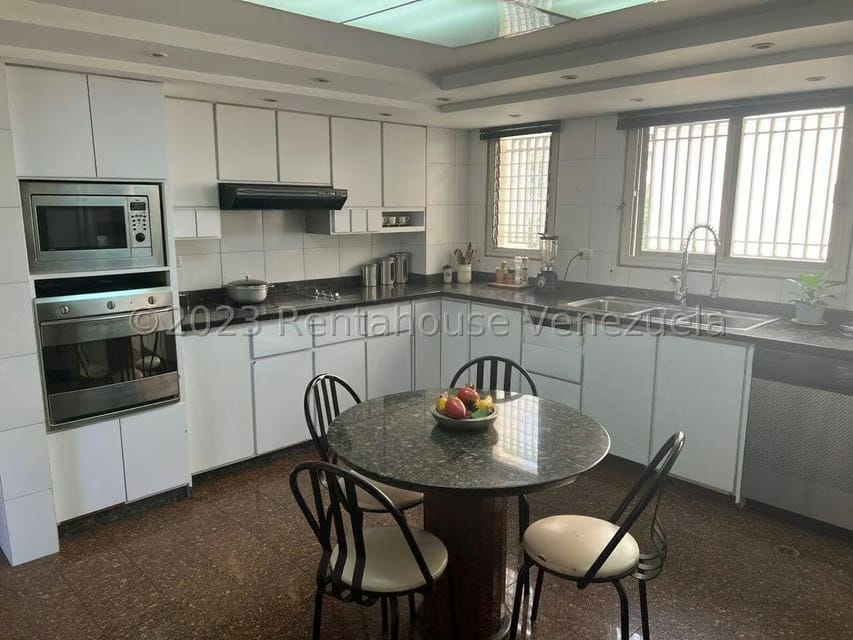 Apartamento (1 Nivel) en Venta en La Florida, Distrito Metropolitano - 9