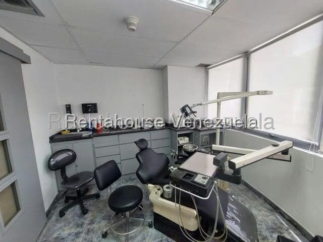 Comercial (Consultorio Medico) en Alquiler en San Bernardino, Distrito Metropolitano - 2