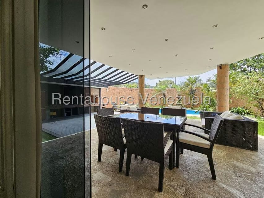 Casa (Duplex) en Venta en Prados del Este, Distrito Metropolitano - 45
