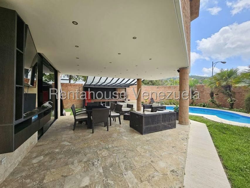 Casa (Duplex) en Venta en Prados del Este, Distrito Metropolitano - 49