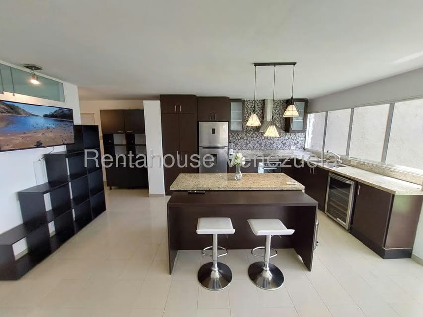 Apartamento (1 Nivel) en Alquiler en Colinas de Bello Monte, Distrito Metropolitano - 11