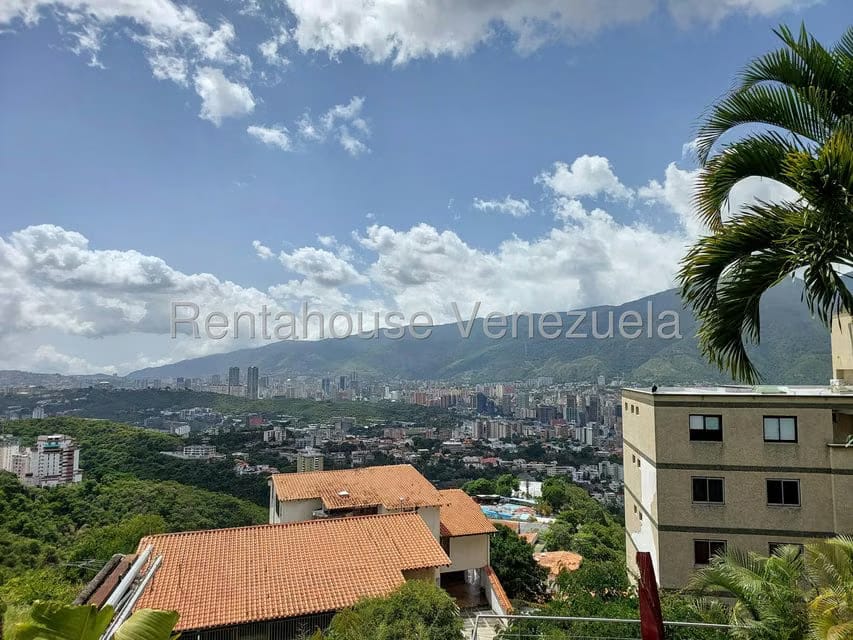 Apartamento (1 Nivel) en Alquiler en Colinas de Bello Monte, Distrito Metropolitano - 17