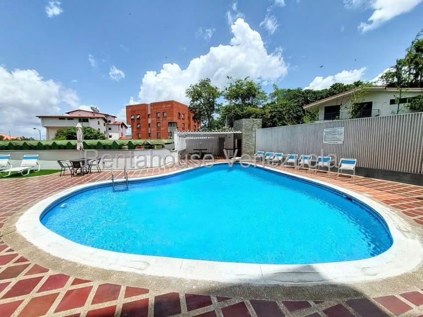 Apartamento (1 Nivel) en Alquiler en Colinas de Bello Monte, Distrito Metropolitano - 30