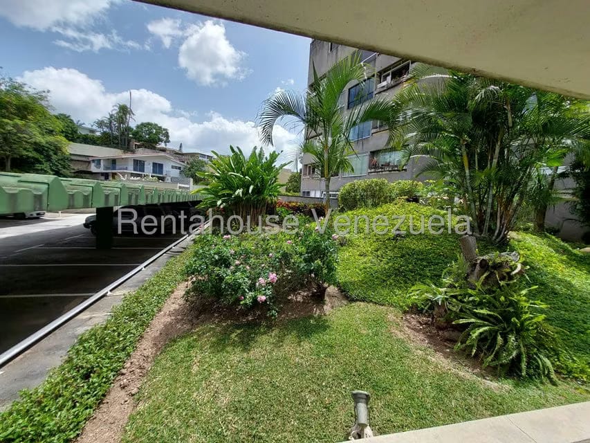 Apartamento (1 Nivel) en Alquiler en Colinas de Bello Monte, Distrito Metropolitano - 4